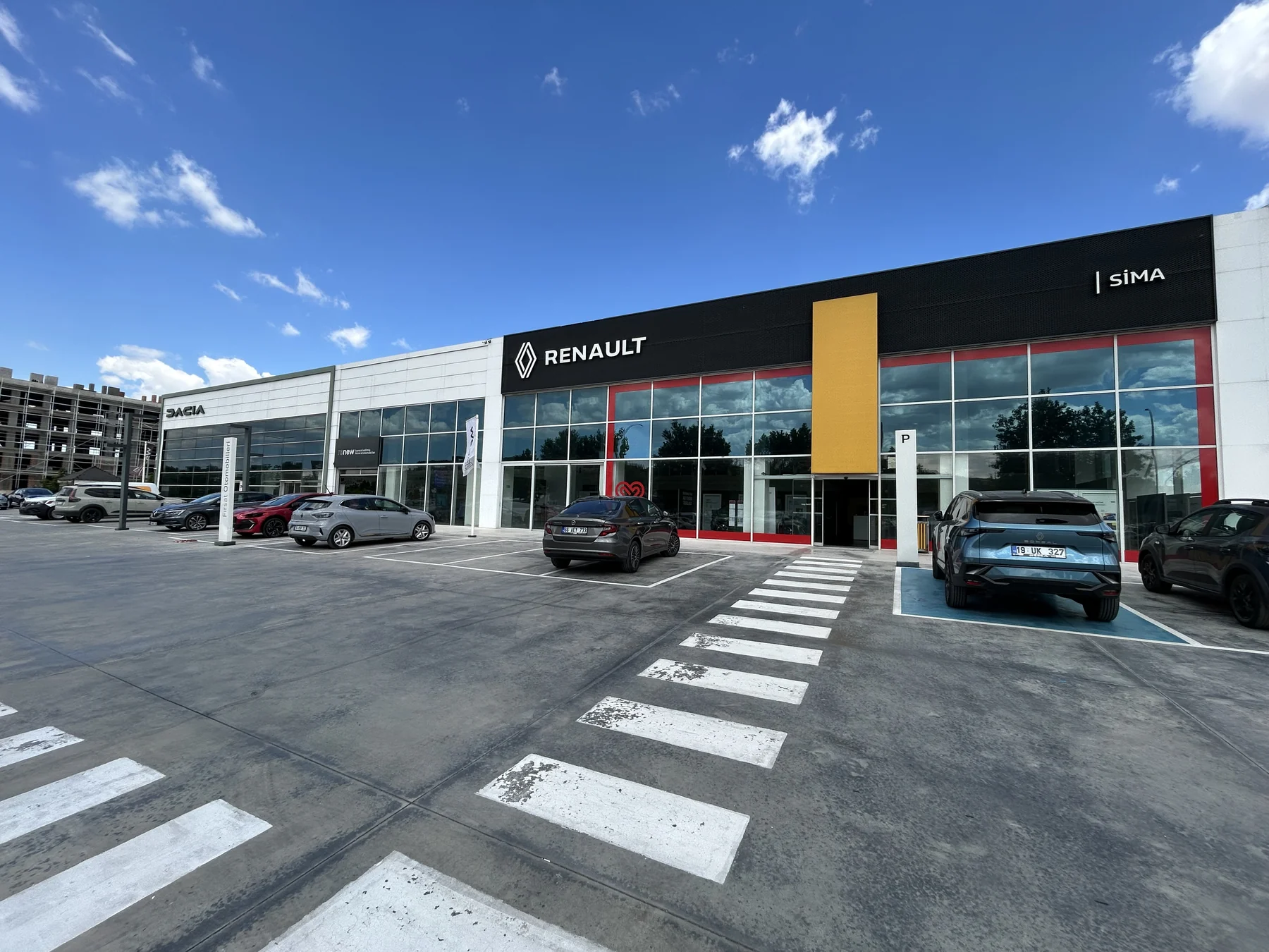 Sima Otomotiv Renault tesis dış görünümü